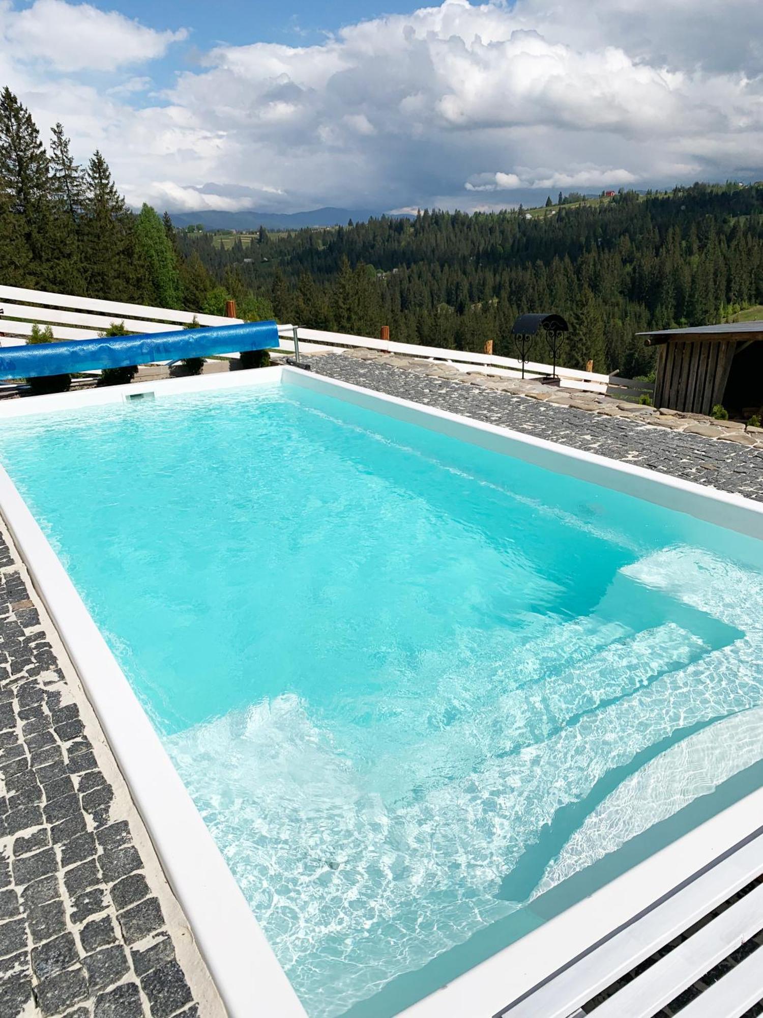 Ozone minihotel Yablunytsya Esterno foto