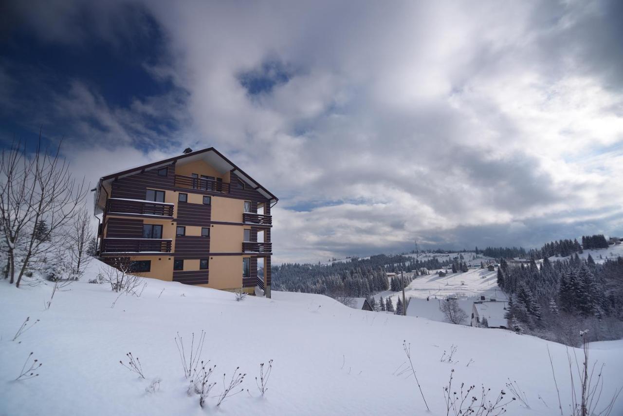 Ozone minihotel Yablunytsya Esterno foto